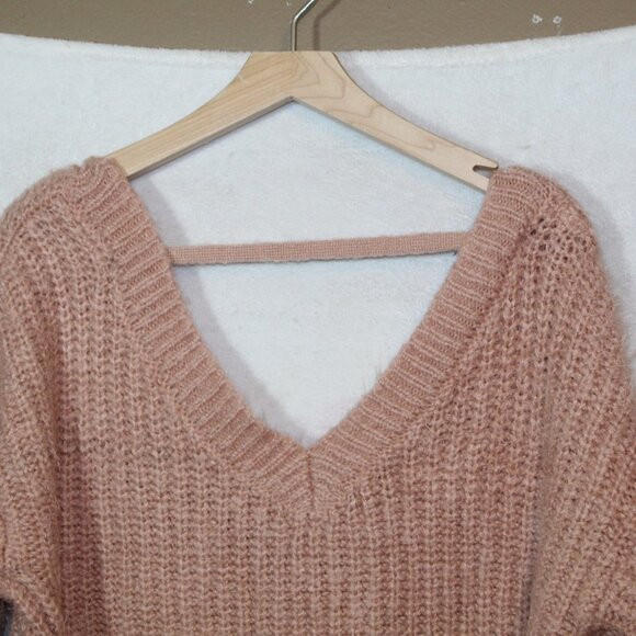 Forever 21 womens sweater size L peach eyelash knit v neck cropped cozy casual - Picture 7 of 10